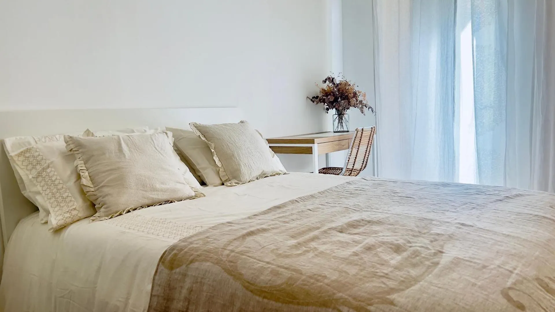 Bas De Duplex Cosy Et Proche Du Port Apartment Nice France